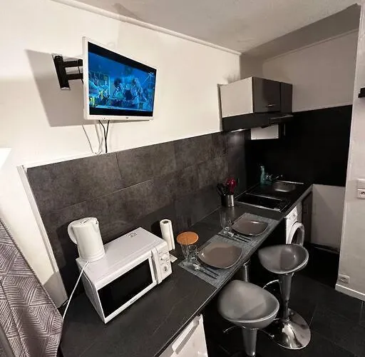 Superbe Avec Piscine Ext Apartment *